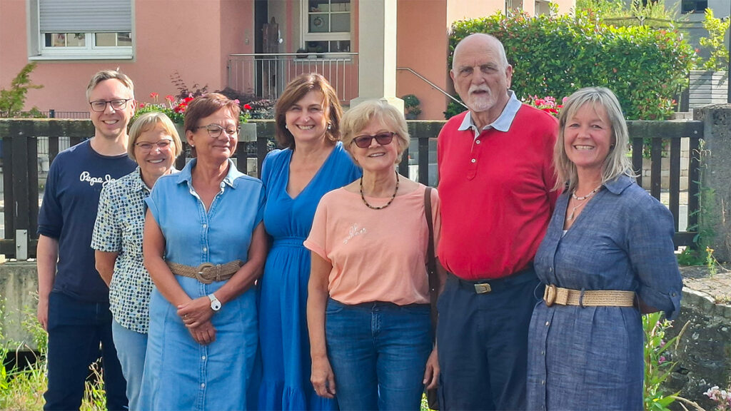 Vorstandsmitglieder (v.l.n.r.): Oliver Hieber, Sieglinde Wachholz, Alice Pleyer, Elke Albert, Erika Jordan, Michael Müller, Gisela Kräck.
Es fehlen Anja Gebhardt, Werner Löblein, Carola Leisgang Hildegard Eckert.